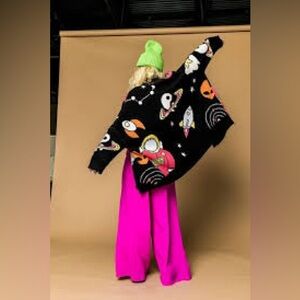 Black Graphic Women Sweater